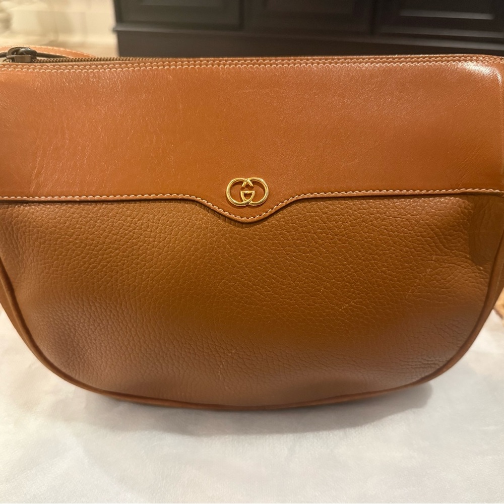 Vintage Gucci Brown Leather GG Logo Shoulder Bag Suede Interior Italy